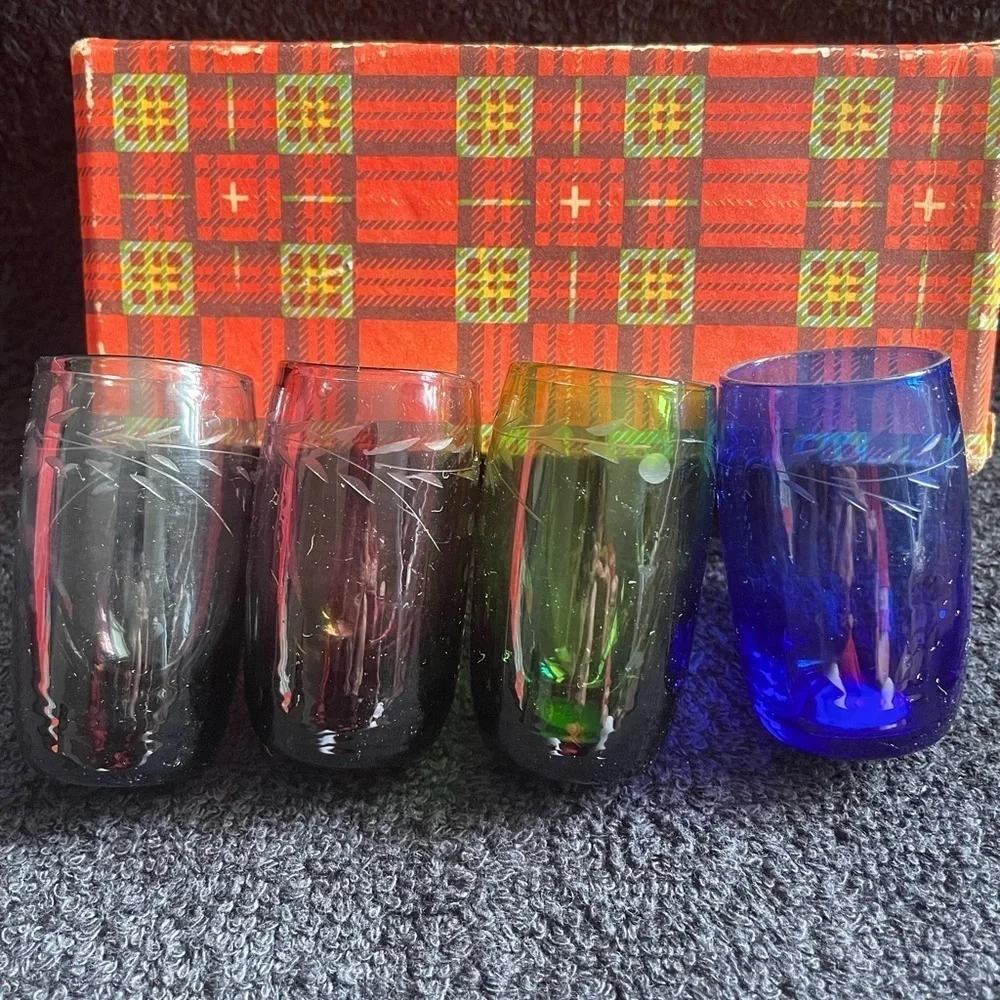 Vintage KOREA Etched SAKE SHOT GLASSES Set of 4 MultiColored In Box w/Labels